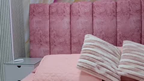 Emma online show from April 14, 3:10 am