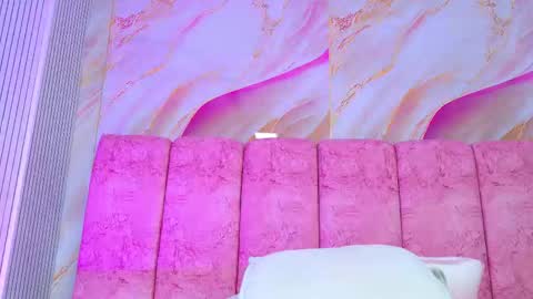 Emma online show from March 15, 4:06 am