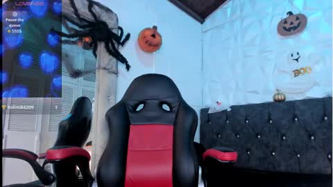 emma_dl2 online show from October 13, 5:37 pm