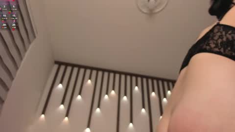 E M M A online show from March 7, 2:33 am