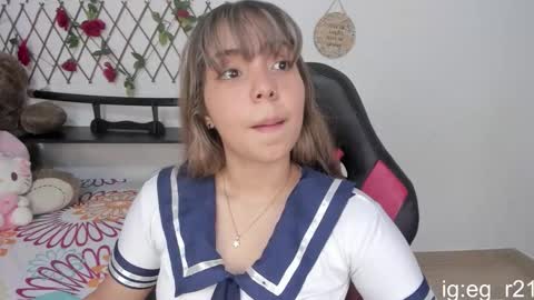 emma_grayys online show from October 18, 3:44 am