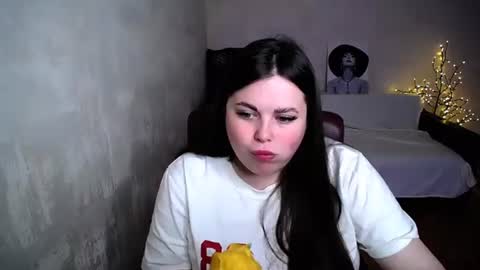 Emma online show from August 7, 8:01 am