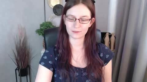 emma online show from March 13, 3:15 pm