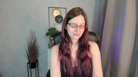 emma online show from April 3, 5:47 am