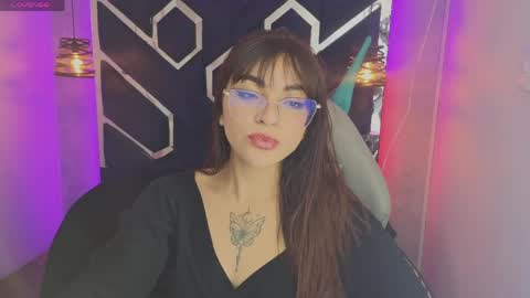 emma_ramone online show from May 27, 12:57 pm