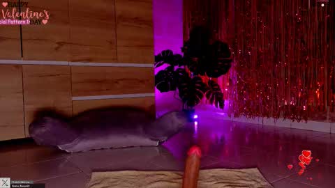 Emma Rouse Independent Model online show from February 19, 5:17 am