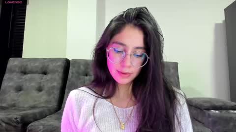 Emma online show from October 6, 6:09 am