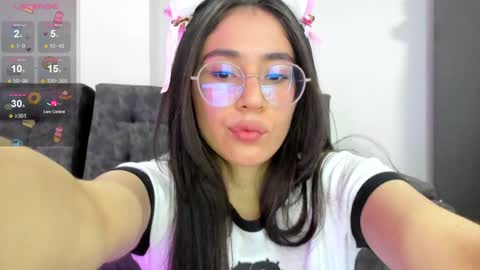 Emma online show from January 3, 1:38 am