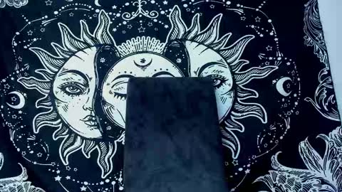 Emma online show from November 20, 6:05 pm