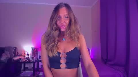 Emma online show from October 9, 4:12 pm