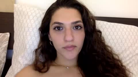 Emma online show from February 10, 9:04 pm