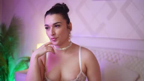  Emma  online show from March 28, 7:15 pm