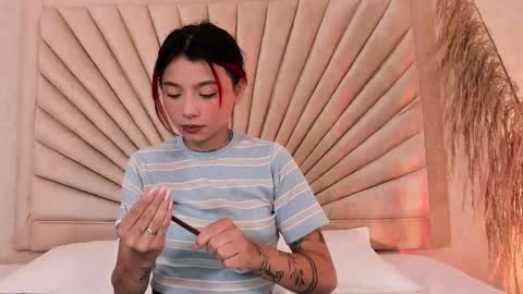           online show from October 23, 11:44 am