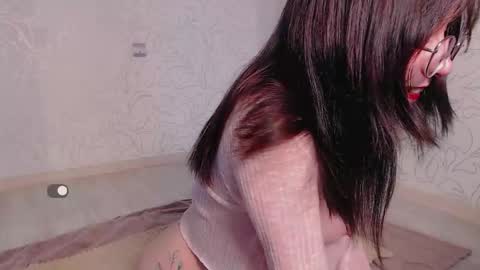 Emma online show from September 15, 8:05 am