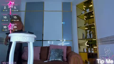 Emma online show from October 20, 1:27 pm