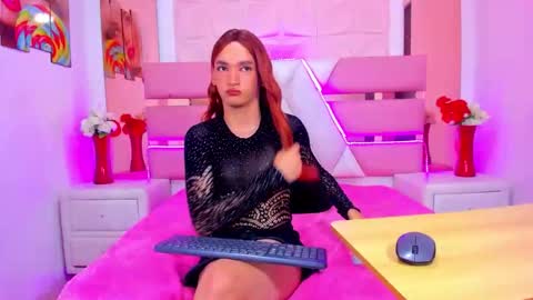 Emma Hilton online show from May 12, 10:19 pm