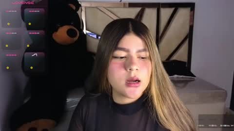 Snapshot of emmalee_a chatting on March 10, 10:39 am Emma online show from March 10, 10:39 am