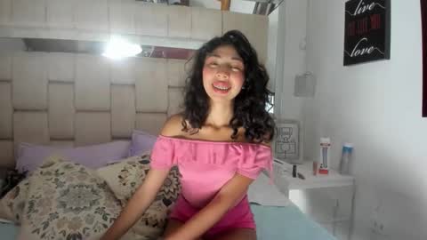 Emma online show from February 9, 3:43 am