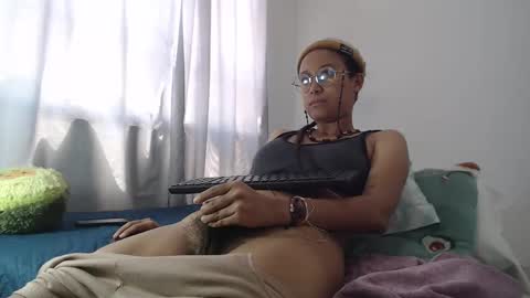 emmasweet95 online show from September 23, 5:30 pm