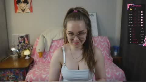 Mia online show from May 17, 6:28 pm