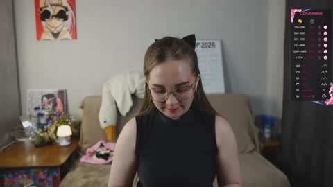 Mia online show from May 12, 7:01 pm