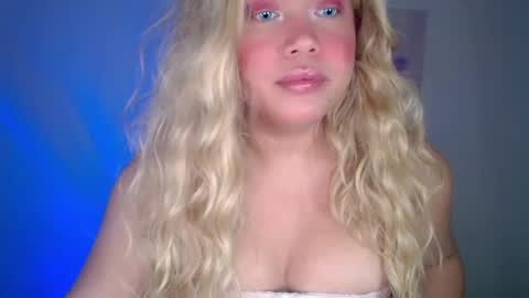 YourDreamGirl Emma  online show from January 29, 8:25 pm