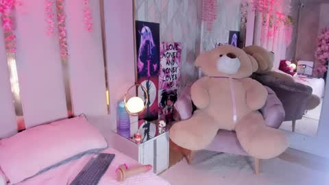 emmawilliams_2 online show from April 5, 5:59 am