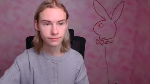 Emmi online show from October 25, 5:30 am