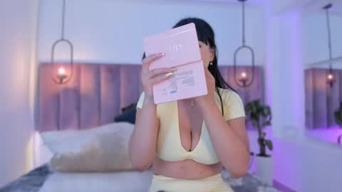 Emmiily online show from May 13, 8:51 pm