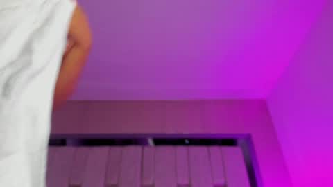    online show from October 8, 11:27 am