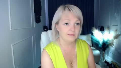 emmmam online show from May 20, 9:27 am