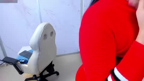   online show from May 30, 12:36 pm
