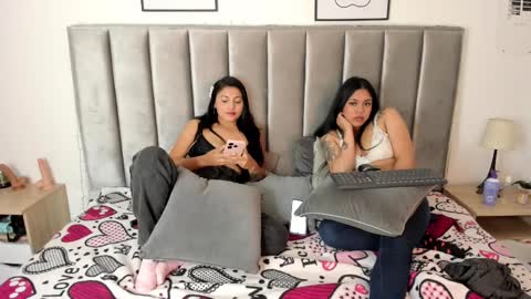 Snapshot of emmy_turnner chatting on March 6, 6:48 pm Emily Laila online show from March 6, 6:48 pm