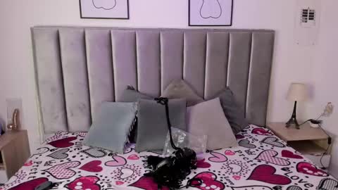 Snapshot of emmy_turnner chatting on March 8, 1:25 pm Emily Laila online show from March 8, 1:25 pm