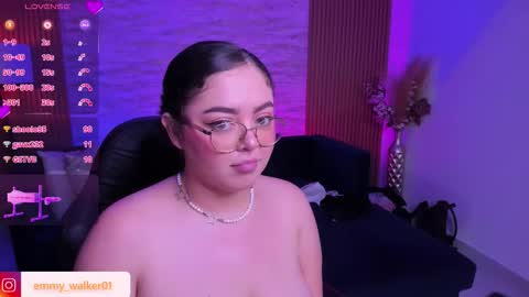 Emmy Walker online show from November 20, 4:26 pm