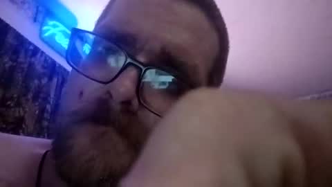 Snapshot of emoney8269 chatting on April 2, 7:48 am emoney8269 online show from April 2, 7:48 am