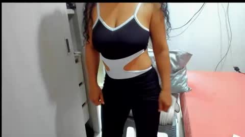 emperatriztapia online show from December 13, 11:22 pm