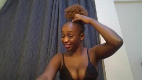 empress_emma online show from April 10, 8:08 am