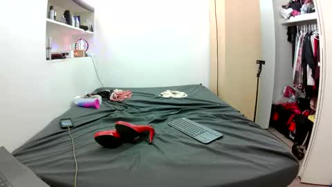 Empress Lillth online show from February 12, 8:45 pm