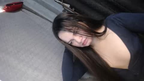 empressrheo online show from November 7, 4:04 am