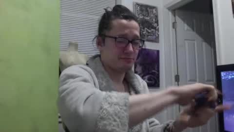 empusalamia online show from January 22, 2:15 am