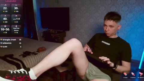 emveeboy96 online show from May 16, 6:21 am