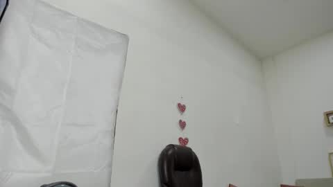 emy_rosse__ online show from February 21, 11:33 am