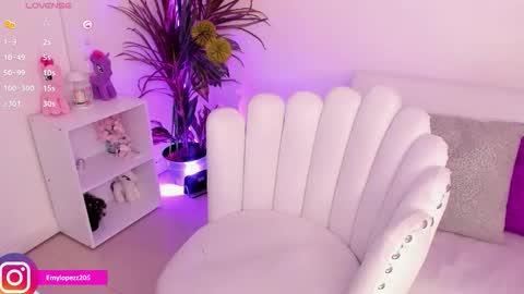 Emily online show from December 2, 4:05 pm