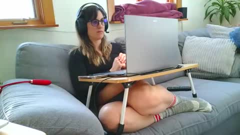 emyxxl online show from February 5, 2:42 pm