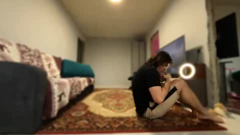 niki online show from November 26, 7:05 am