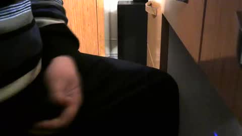 engin_83 online show from April 5, 12:07 am