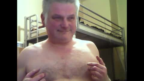 englishguysurrey online show from February 26, 10:26 pm