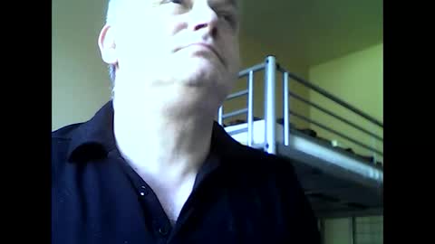 englishguysurrey online show from May 26, 8:20 am
