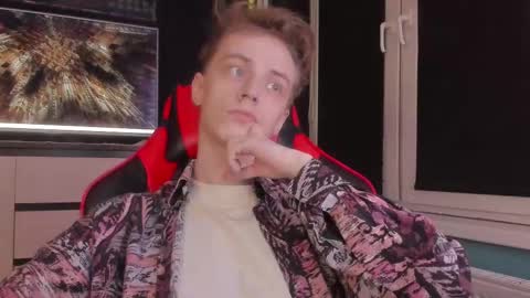 Enker online show from February 13, 7:06 pm